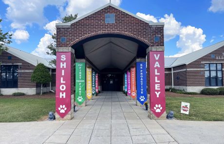 Column banners for Shiloh Valley Elementary School